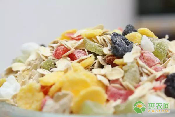 阳澄湖大闸蟹凭什么这么火？营养价值与收购渠道全解析-绿源新宇生物有机肥官网